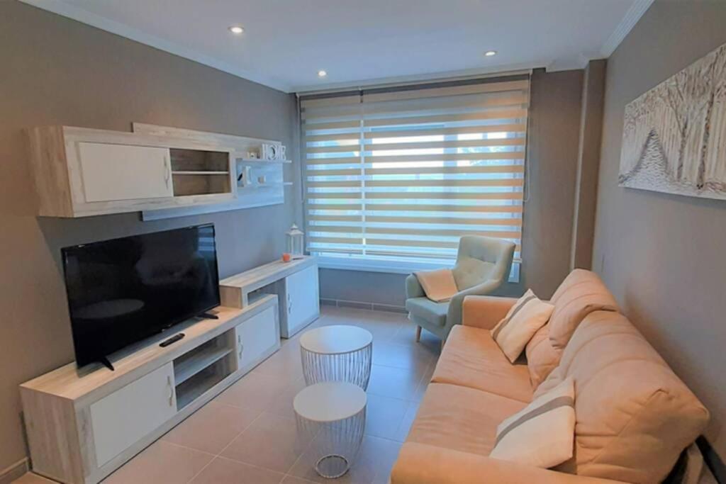 Apartamento Playa Foz Con Piscina Y Parking 010 Apartment Exterior photo