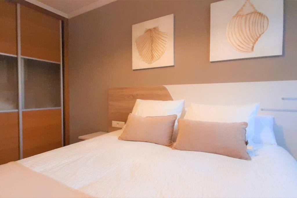 Apartamento Playa Foz Con Piscina Y Parking 010 Apartment Exterior photo